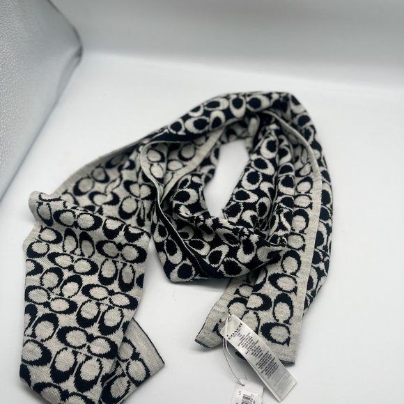 Coach Black and White Reversible Scarf with Tags (Imperfections) - Picture 9 of 9